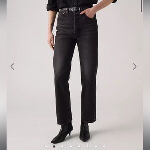 Levi's Women's High Rise Jeans - Black